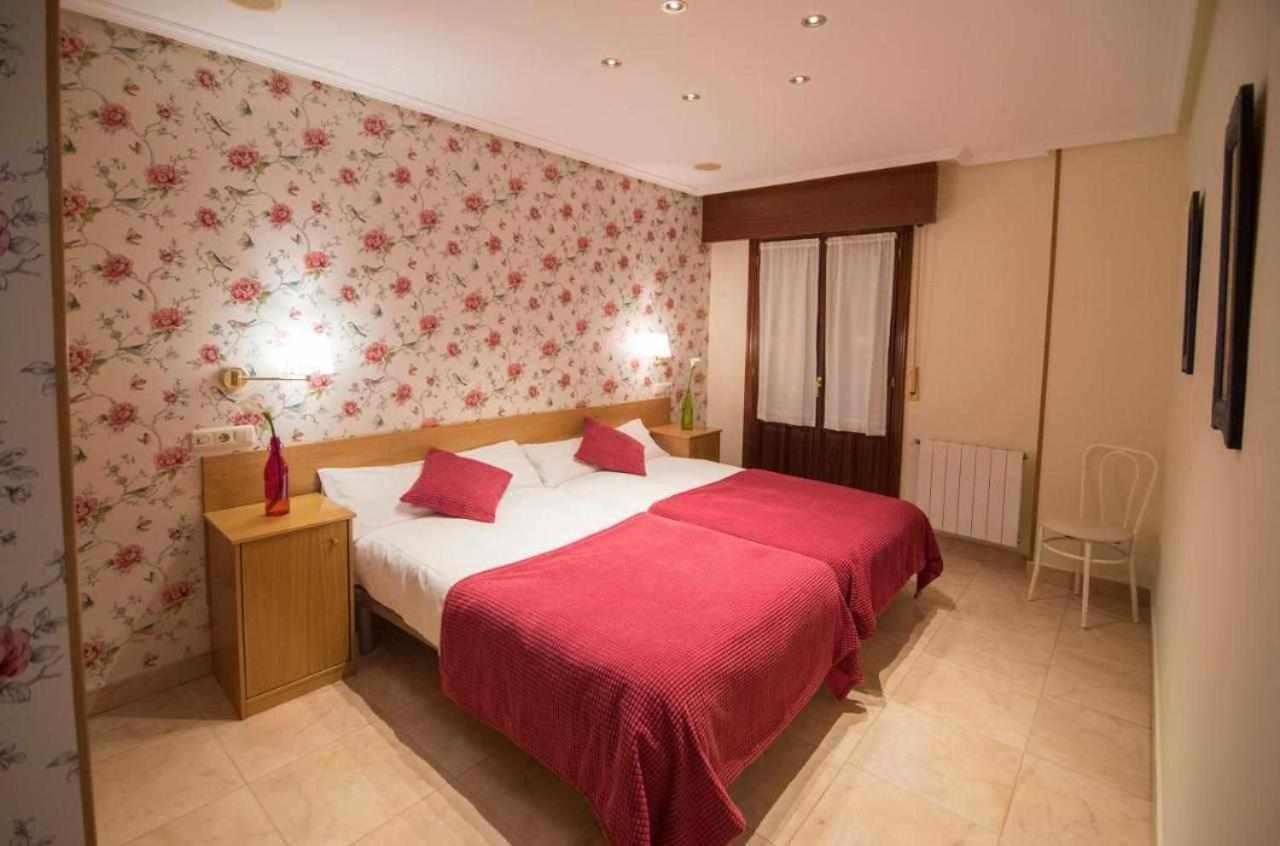Apartamentos Mugarri Povena ภายนอก รูปภาพ
